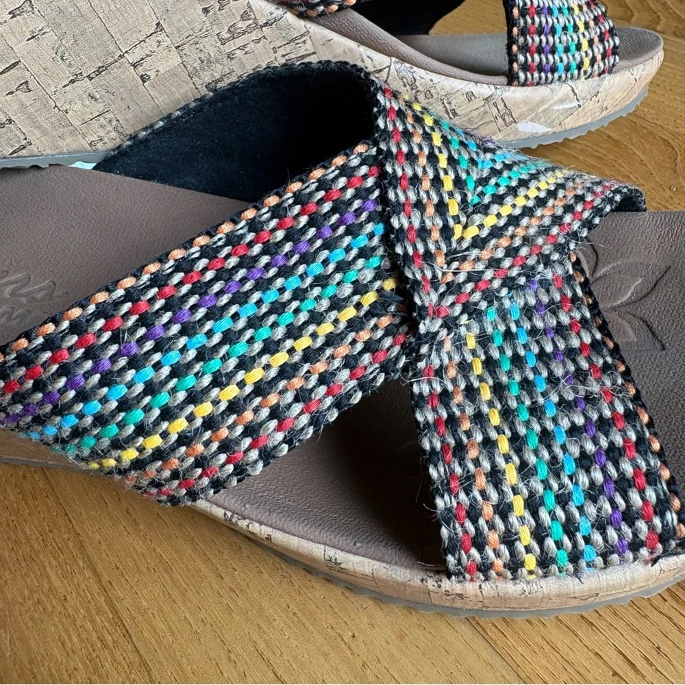 Skechers Beverlee Delighted Wedge Sandals Multi Rainbow Luxe Foam Womens Size 10